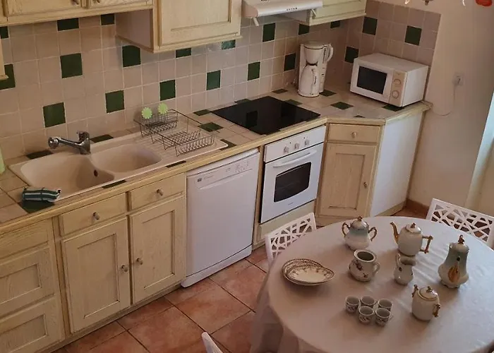 Casa de Férias La Maison De Mon Enfance ! Au Coeur Du Minervois !